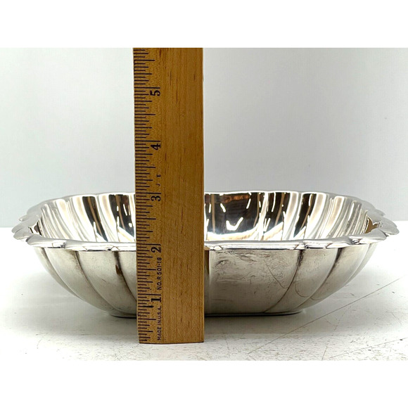 Vintage Reed & Barton 180 Silver Plate 8.5" Square Scalloped Bowl Silverware - Picture 12 of 13